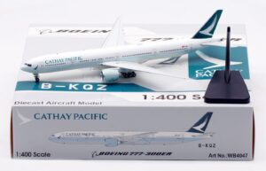 Aviation 400 1:400 Cathay Pacific Boeing B777-300(ER) B-KQZ (WB4047)