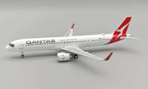 InFlight 200 1:200 Qantas Airways Airbus A321neo XLR "Great Ocean Road" VH-OGA (IF321QF0525)