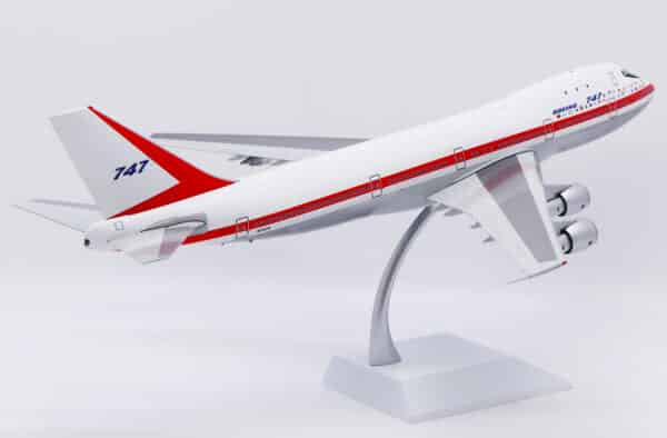 JC Wings 1:200 Boeing Aircraft Company Boeing B747-100 "City of Everett" N7470 (KJ-B741-157) - Image 9