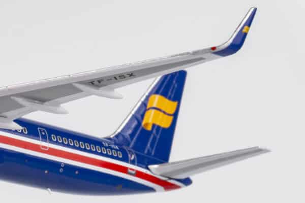 NG Models 1:400 Icelandair Boeing B757-300w "100 Years Icelandic Independence" TF-ISX (NG45009) - Image 8