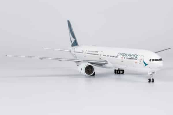 NG Models 1:400 Cathay Pacific Boeing B777-300 "The Spirit of Hong Kong" B-HNK (NG73071) - Image 4