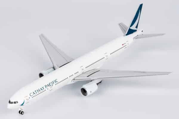 NG Models 1:400 Cathay Pacific Boeing B777-300 B-HNN (NG73072) - Image 3