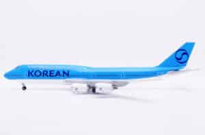 JC Wings 1:200 Korean Air Boeing B747-8i HL7638 (SA2091)