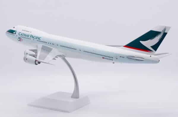 JC Wings 1:200 Cathay Pacific Boeing B747-200B "50th Anniversary - Flaps Up" VR-HIC (SC2742002) - Image 12
