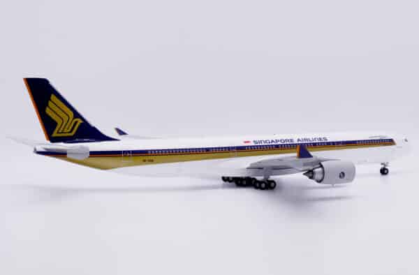 JC Wings 1:200 Singapore Airlines Airbus A340-500 "Leadership" 9V-SGB (XX20673) - Image 6