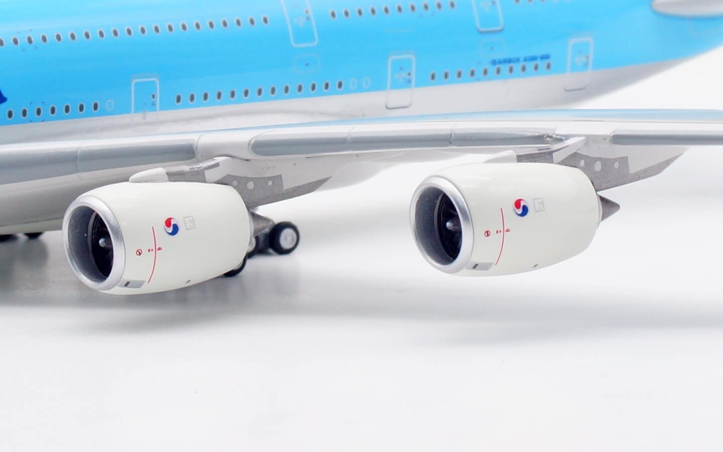 Aviation 400 1:400 Korean Air Airbus A380-800 HL7619 (AV4284)