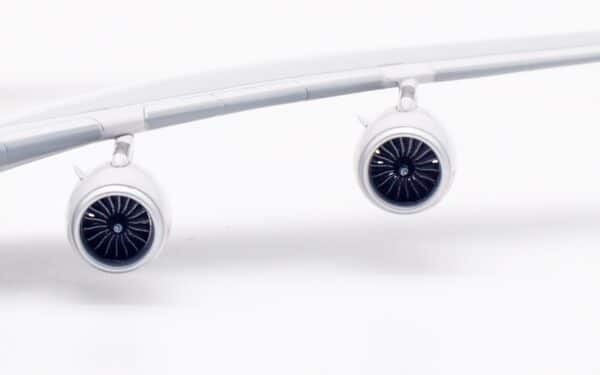 Aviation 400 1:400 Singapore Airlines Airbus A380-800 9V-SKZ (AV4292) - Image 14