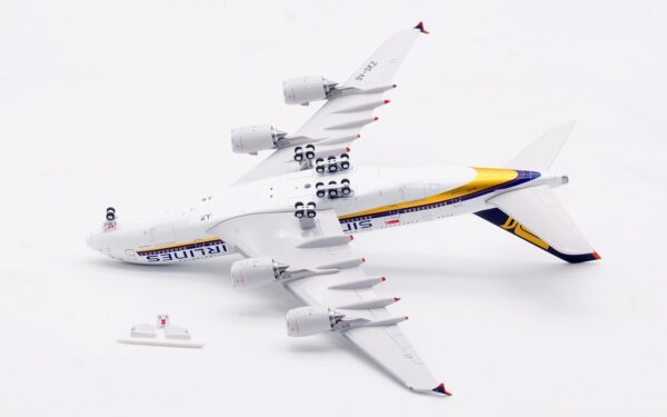 Aviation 400 1:400 Singapore Airlines Airbus A380-800 9V-SKZ (AV4292) - Image 15