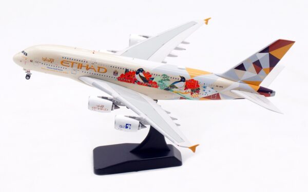 Aviation 400 1:400 Etihad Airways Airbus A380-800 "ADNOC - Choose South Korea" A6-APD (AV4293) - Image 3