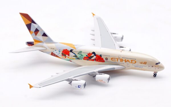 Aviation 400 1:400 Etihad Airways Airbus A380-800 "ADNOC - Choose South Korea" A6-APD (AV4293) - Image 8