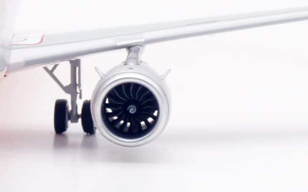 InFlight 200 1:200 Jetstar Airways Airbus A320neo VH-A5A (B-320-A5A) - Image 12