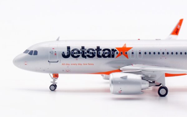 InFlight 200 1:200 Jetstar Airways Airbus A320neo VH-A5A (B-320-A5A) - Image 8