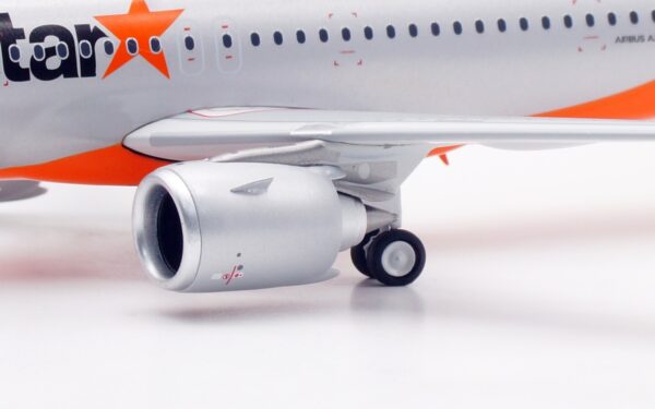 InFlight 200 1:200 Jetstar Airways Airbus A320neo VH-A5A (B-320-A5A) - Image 9