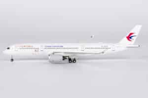 NG Models 1:400 China Eastern Airlines Airbus A350-900 XWB "1st A350 delivered from China" B-323H (NG39107)