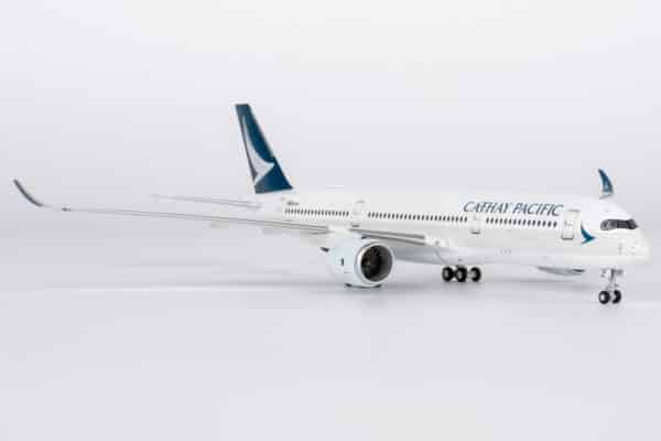 NG Models 1:400 Cathay Pacific Airbus A350-900 XWB B-LQA (NG39109) - Image 4