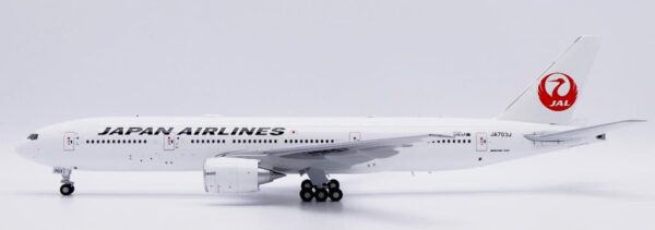 JC Wings 1:200 JAL Japan Airlines Boeing B777-200(ER) "Flaps Down" JA703J (SA2048A)