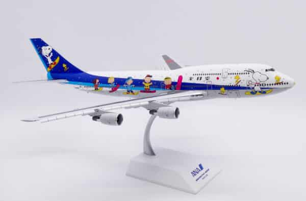 JC Wings 1:200 ANA All Nippon Airways Boeing B747-400D "Snoopy - Flaps Down" JA8961 (SA2053A) - Image 8