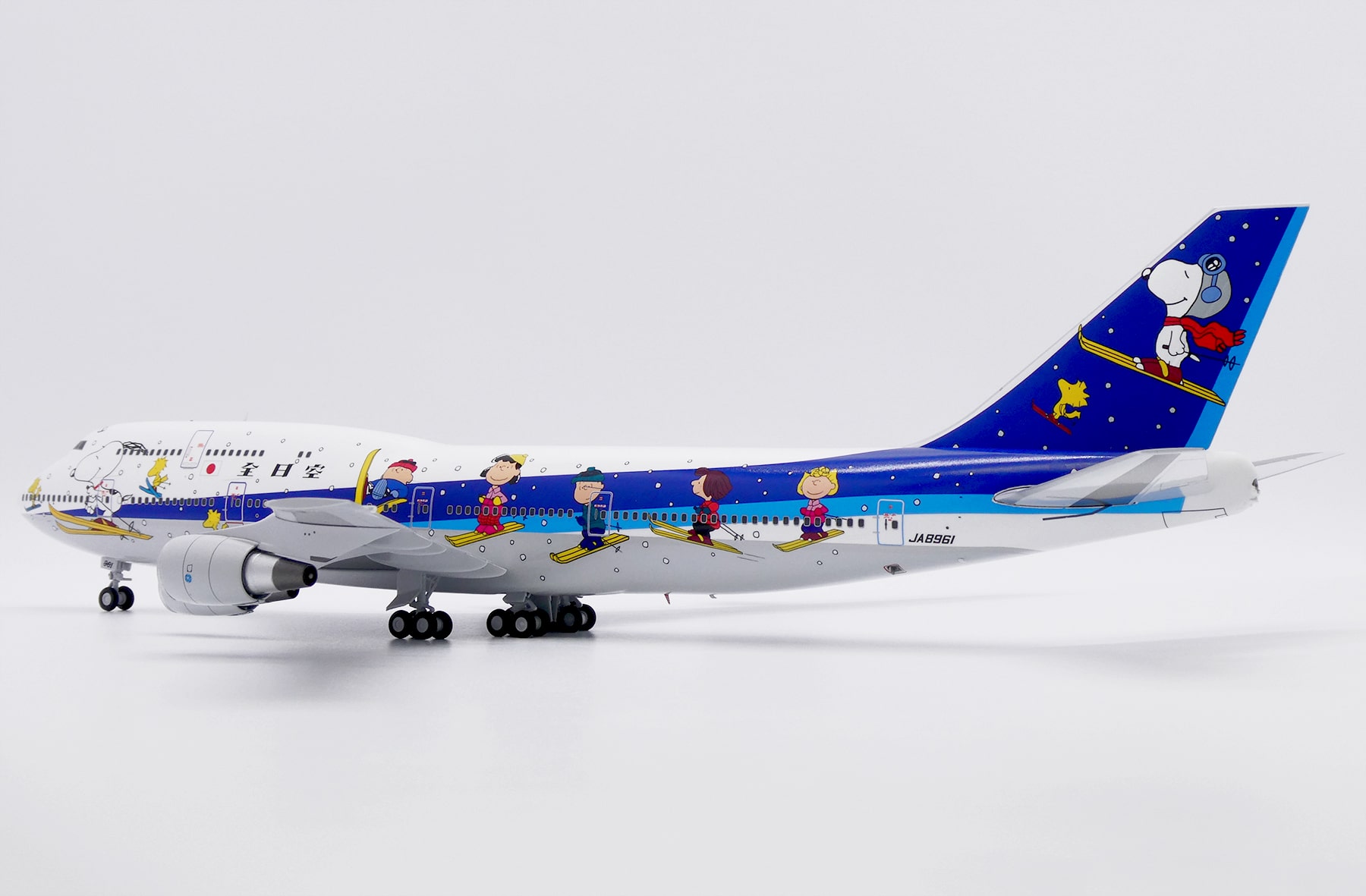SQWings1:200 ANAB747-100SR JA8961フラップダウン SQWings1:200 ANAB747-100SR JA8961フラップダウン - メルカリ
