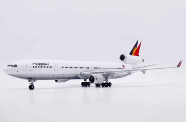 JC Wings 1:200 Philippine Airlines McDonnell Douglas MD-11 N278WA (XX20648) - Image 3