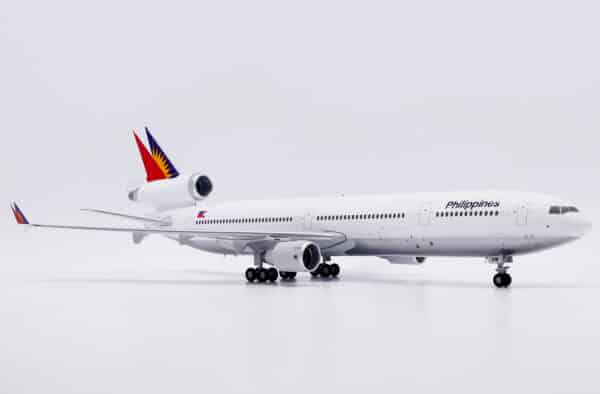 JC Wings 1:200 Philippine Airlines McDonnell Douglas MD-11 N278WA (XX20648) - Image 4