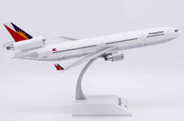 JC Wings 1:200 Philippine Airlines McDonnell Douglas MD-11 N278WA (XX20648) - Image 7