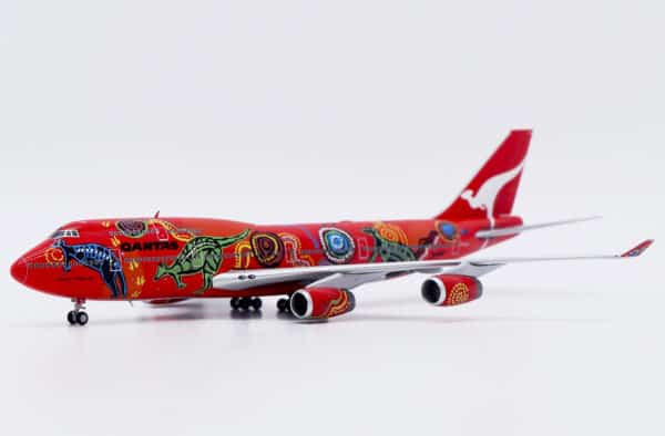 JC Wings 1:400 Qantas Airways Boeing B747-400 "Wunala Dreaming - Flaps Up" VH-OJB (XX40491) - Image 3