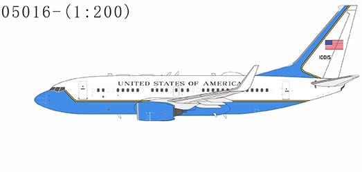 NG Models 1:200 United States Air Force (USAF) Boeing C-40B Clipper (B737-700) 01-0015 (NG05016)