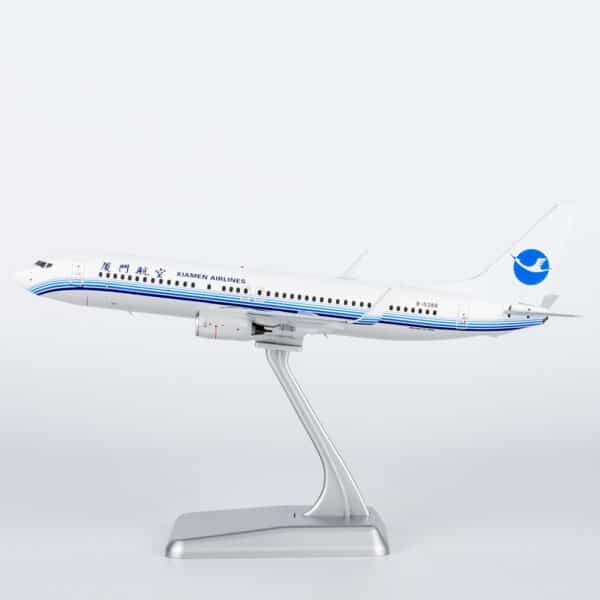 NG Models 1:200 Xiamen Airlines Boeing B737-800w B-5388 (NG64113)