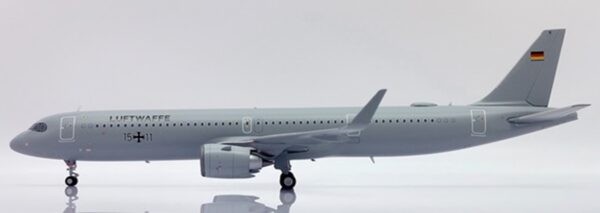 JC Wings 1:200 Luftwaffe (German Air Force) Airbus A321neo VIP 15+11 (LH2335)