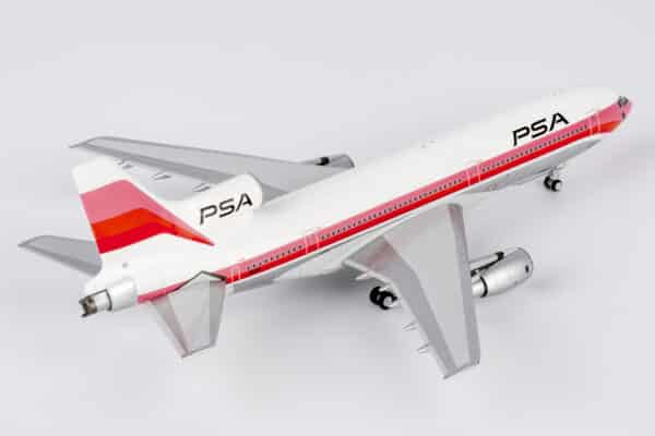 NG Models 1:400 Pacific Southwest Airlines (PSA) Lockheed L-1011 TriStar 1 N10114 (NG31038) - Image 7