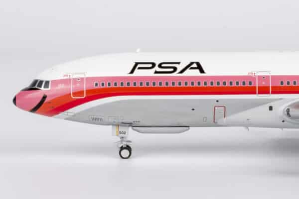 NG Models 1:400 Pacific Southwest Airlines (PSA) Lockheed L-1011 TriStar 1 N10114 (NG31038) - Image 9