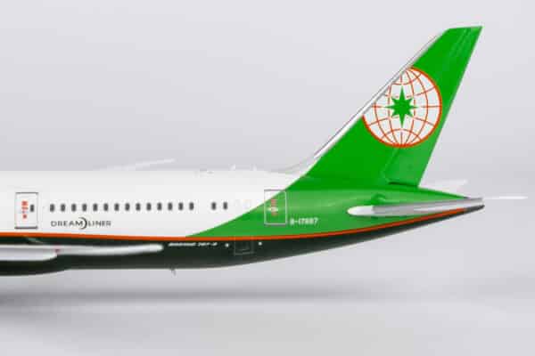 NG Models 1:400 Eva Air Boeing B787-9 Dreamliner B-17887 (NG55141) - Image 5