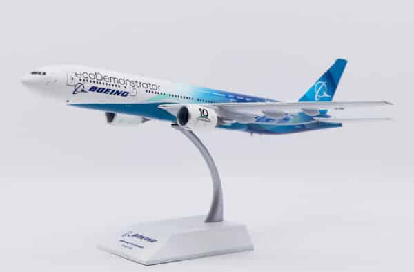 JC Wings 1:200 Boeing Aircraft Company Boeing B777-200(ER) "ecoDemonstrator - Flaps Up" N861BC (XX20559) - Image 9