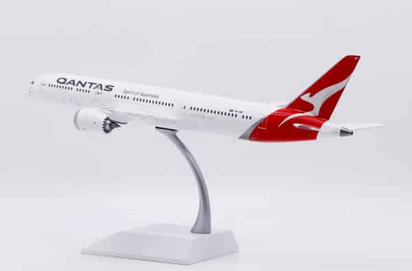 JC Wings 1:200 Qantas Airways Boeing B787-9 Dreamliner "Boomerang - Flaps Up" VH-ZNF (XX20624) - Image 12