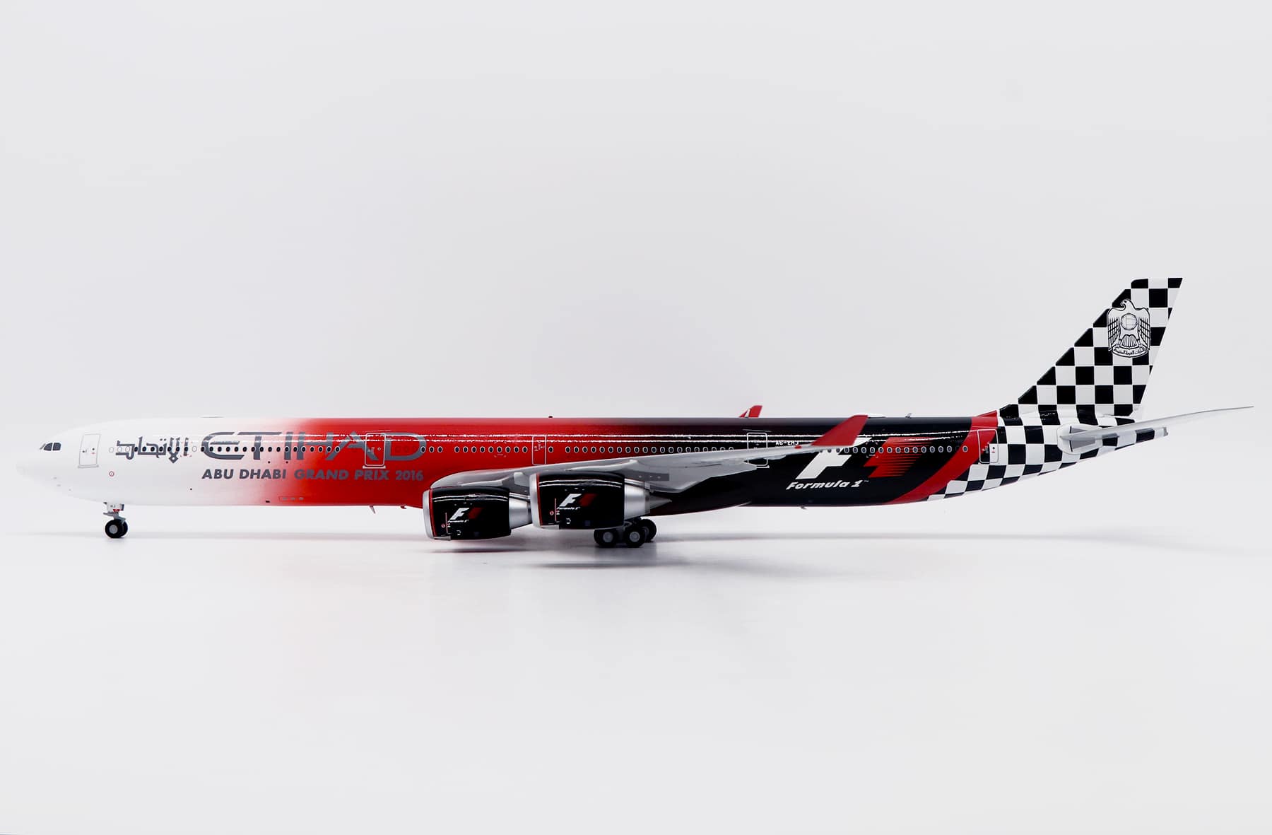 JC Wings 1:200 Etihad Airways Airbus A340-600 "Abu Dhabi Grand Prix" A6-EHJ (XX20692)