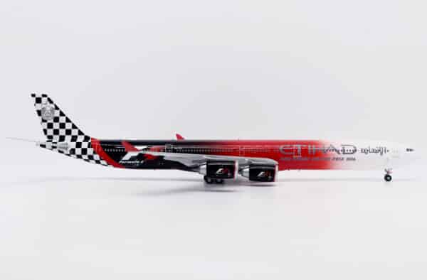 JC Wings 1:200 Etihad Airways Airbus A340-600 "Abu Dhabi Grand Prix" A6-EHJ (XX20692) - Image 2