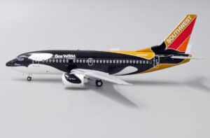 JC Wings 1:200 Southwest Airlines Boeing B737-500 "Shamu II" N507SW (XX2377)