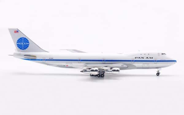 HX Models 1:400 Pan American World Airways (Pan Am) Boeing B747-100 "Clipper Young America - Flaps Up" N733PA (B551405P) - Image 9