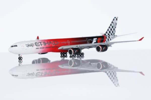 HX Models 1:400 Etihad Airways Airbus A340-600 "2009 Abu Dhabi Grand Prix - Flaps Down" A6-EHJ (HY346091F) - Image 2