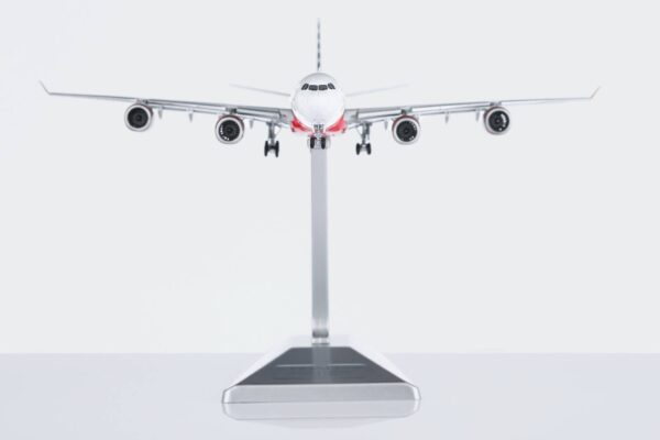HX Models 1:400 Etihad Airways Airbus A340-600 "2009 Abu Dhabi Grand Prix - Flaps Down" A6-EHJ (HY346091F) - Image 4