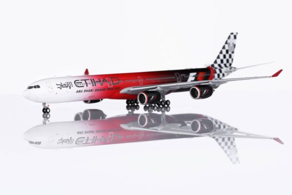 HX Models 1:400 Etihad Airways Airbus A340-600 "2015 Abu Dhabi Grand Prix - Flaps Up" A6-EHJ (HY346094) - Image 2