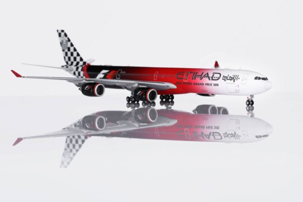 HX Models 1:400 Etihad Airways Airbus A340-600 "2015 Abu Dhabi Grand Prix - Flaps Up" A6-EHJ (HY346094) - Image 3