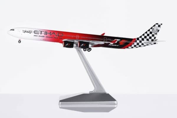 HX Models 1:400 Etihad Airways Airbus A340-600 "2015 Abu Dhabi Grand Prix - Flaps Up" A6-EHJ (HY346094) - Image 4