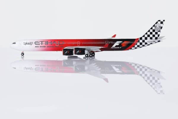 HX Models 1:400 Etihad Airways Airbus A340-600 "2015 Abu Dhabi Grand Prix - Flaps Down" A6-EHJ (HY346094F)