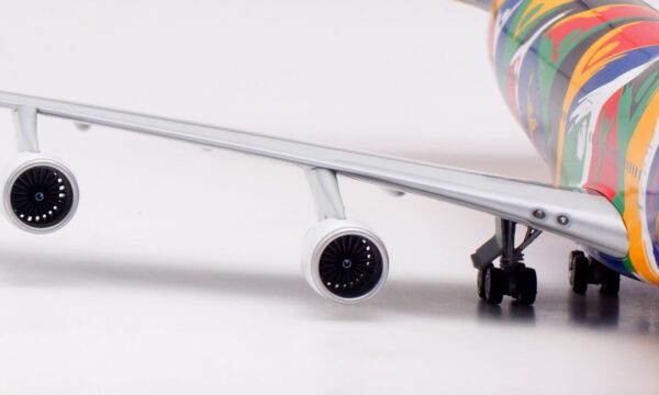 SQ Wings 1:200 South African Airways Boeing B747-300 "Ndizani - Flaps Up" ZS-SAJ (L2022) - Image 14