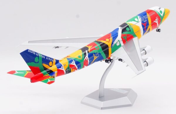 SQ Wings 1:200 South African Airways Boeing B747-300 "Ndizani - Flaps Up" ZS-SAJ (L2022) - Image 4