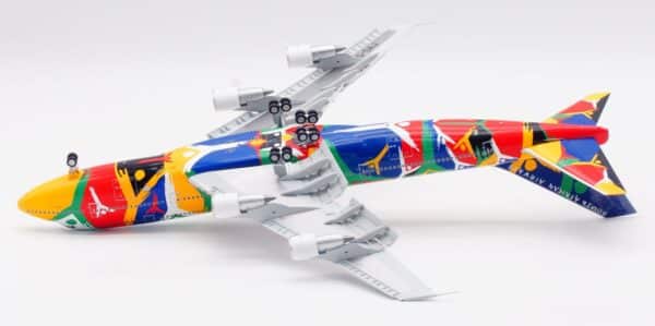 SQ Wings 1:200 South African Airways Boeing B747-300 "Ndizani - Flaps Down" ZS-SAJ (L2022FD) - Image 15