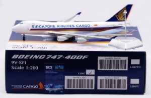 SQ Wings 1:200 Singapore Airlines Cargo Boeing B747-400F "Flaps Up" 9V-SFI (L2067)