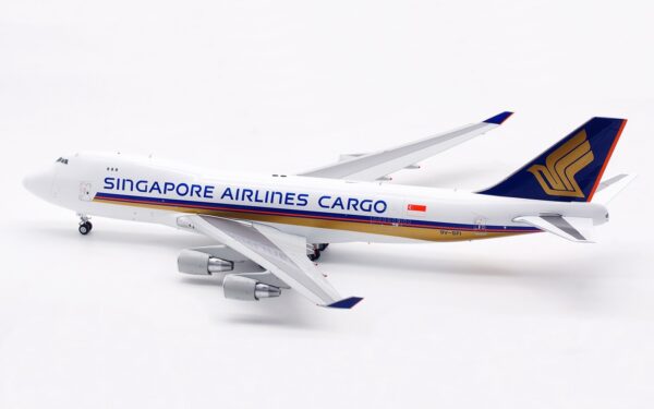 SQ Wings 1:200 Singapore Airlines Cargo Boeing B747-400F "Flaps Up" 9V-SFI (L2067) - Image 6