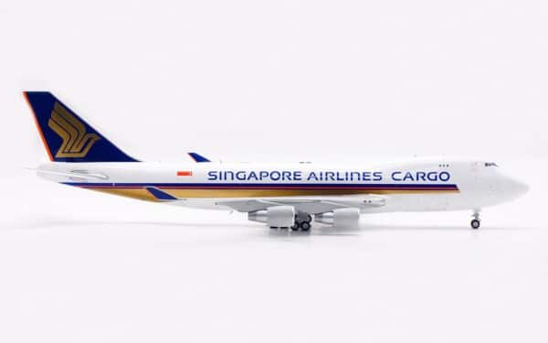 SQ Wings 1:200 Singapore Airlines Cargo Boeing B747-400F "Flaps Up" 9V-SFI (L2067) - Image 9